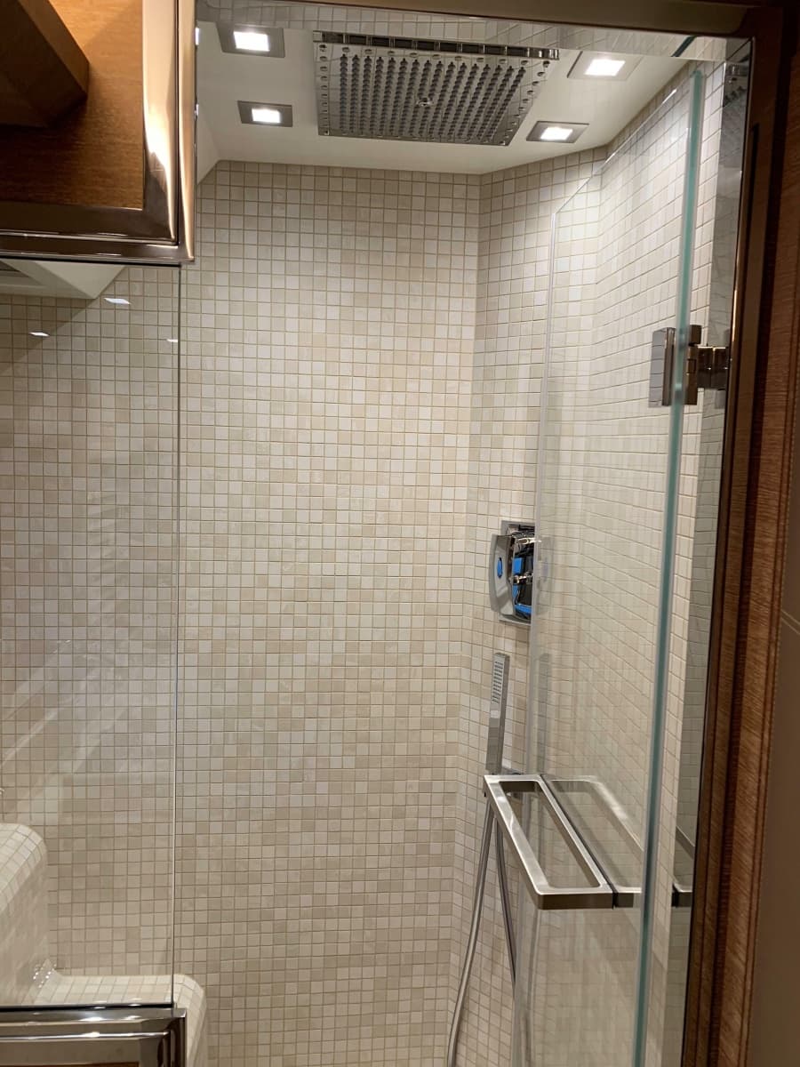 2018 Monte Carlo Yachts MCY 65