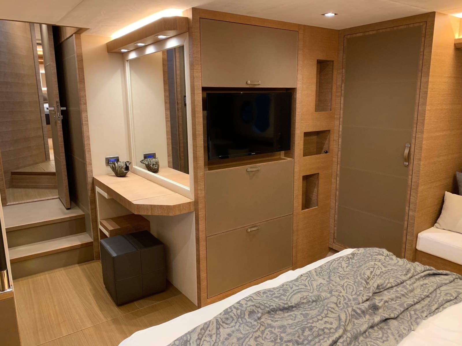 2018 Monte Carlo Yachts MCY 65