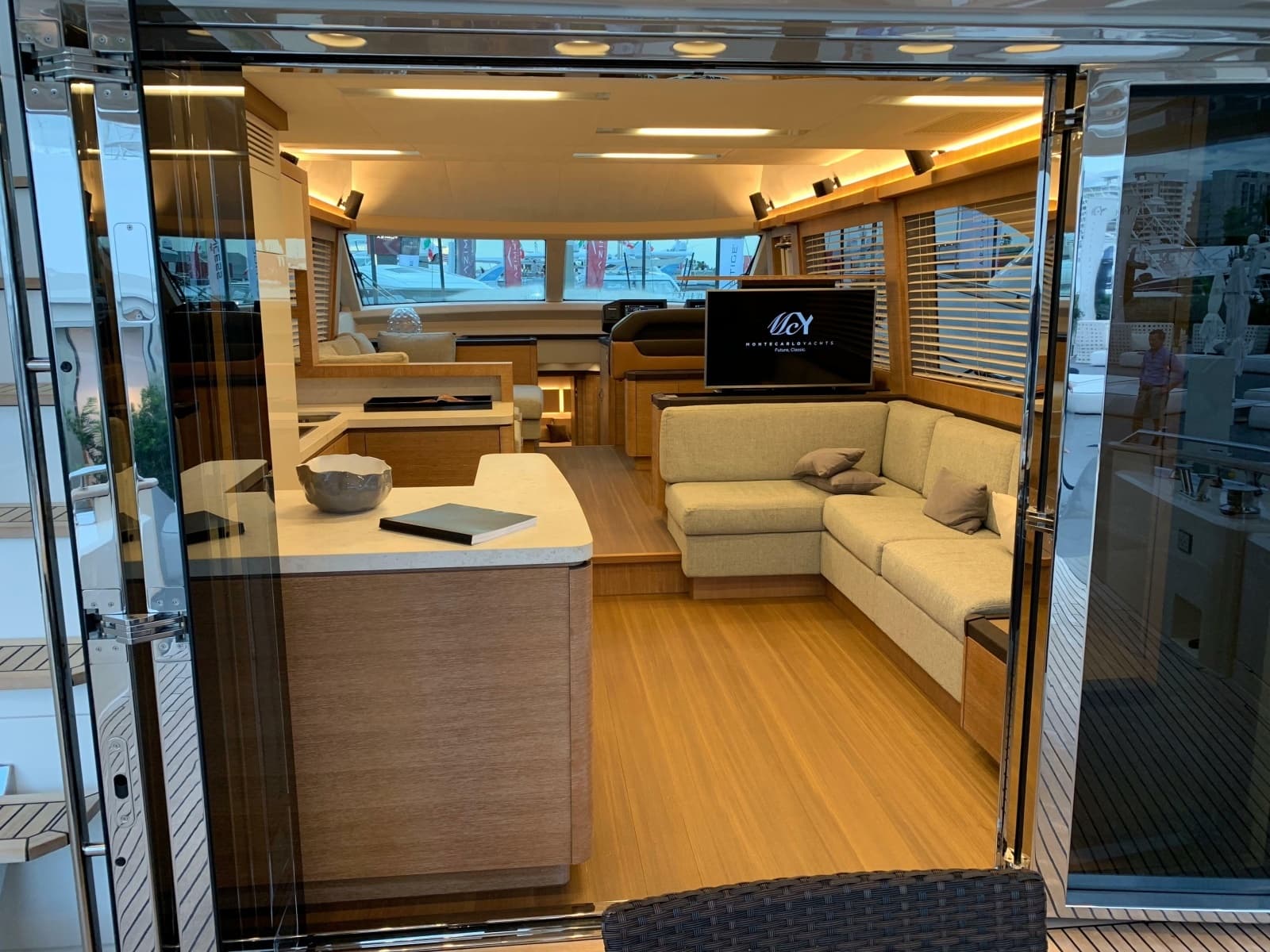 2018 Monte Carlo Yachts MCY 65