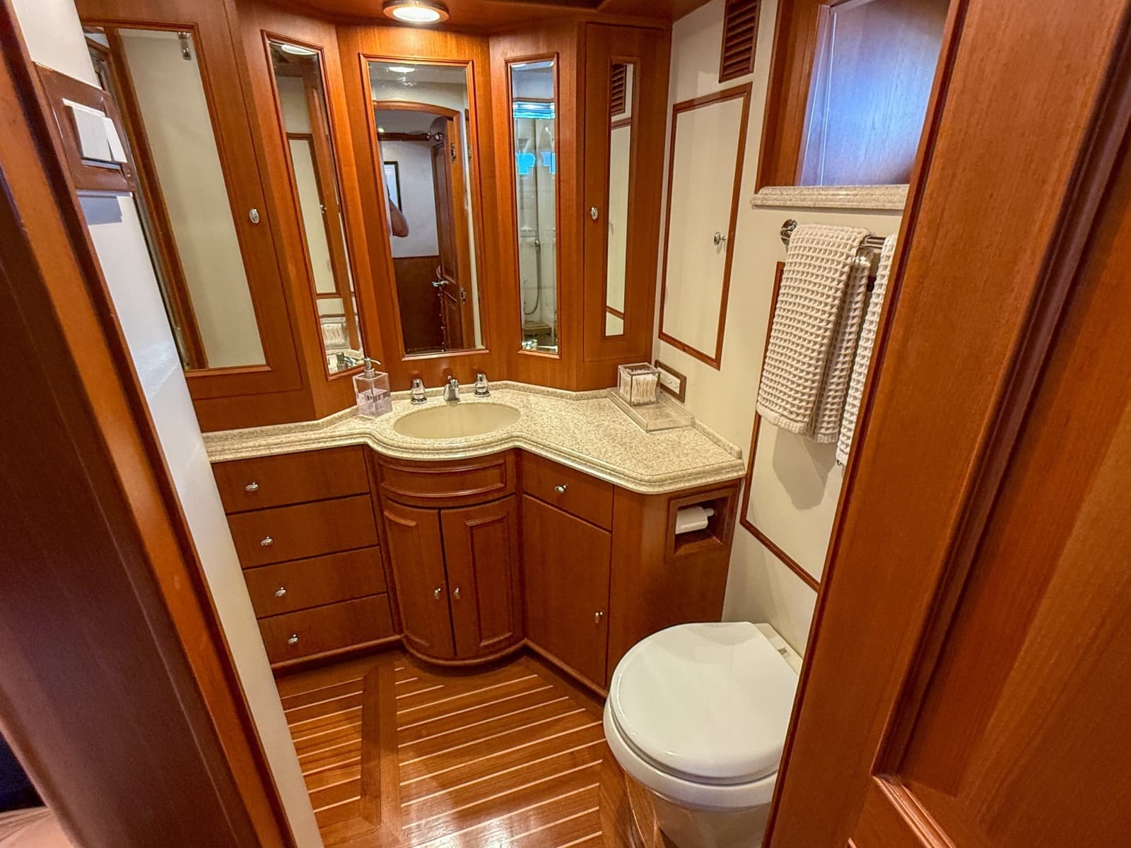 2003 Grand Banks 64 Aleutian RP