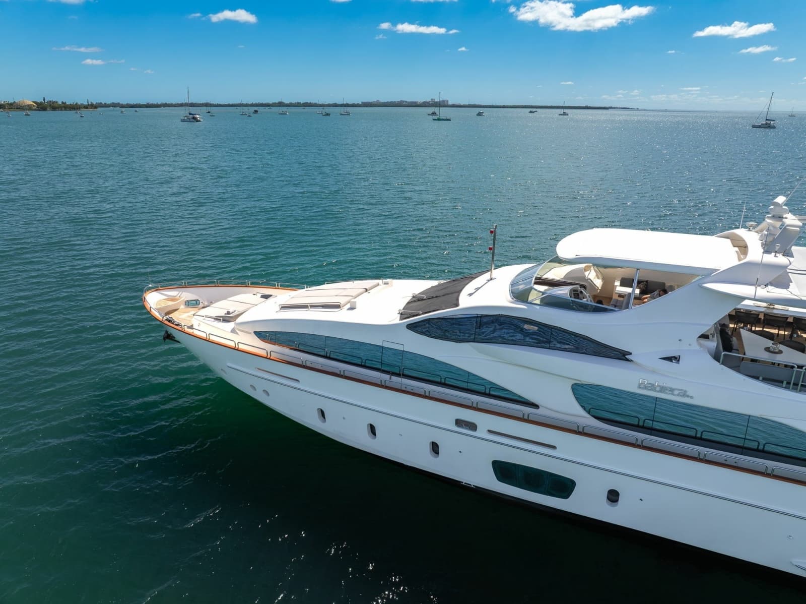2005 Azimut 105