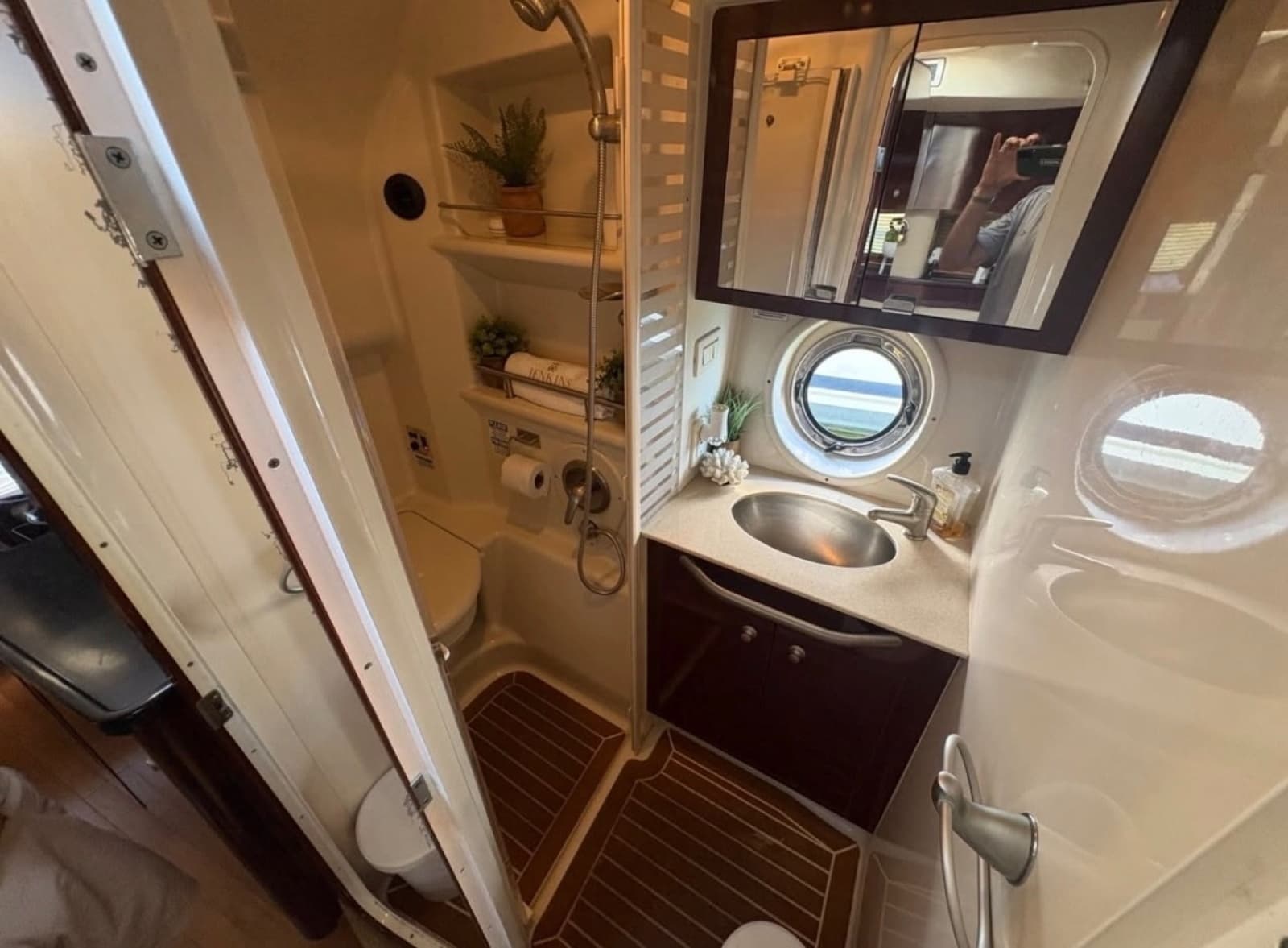 2009 Sea Ray Sundancer 350