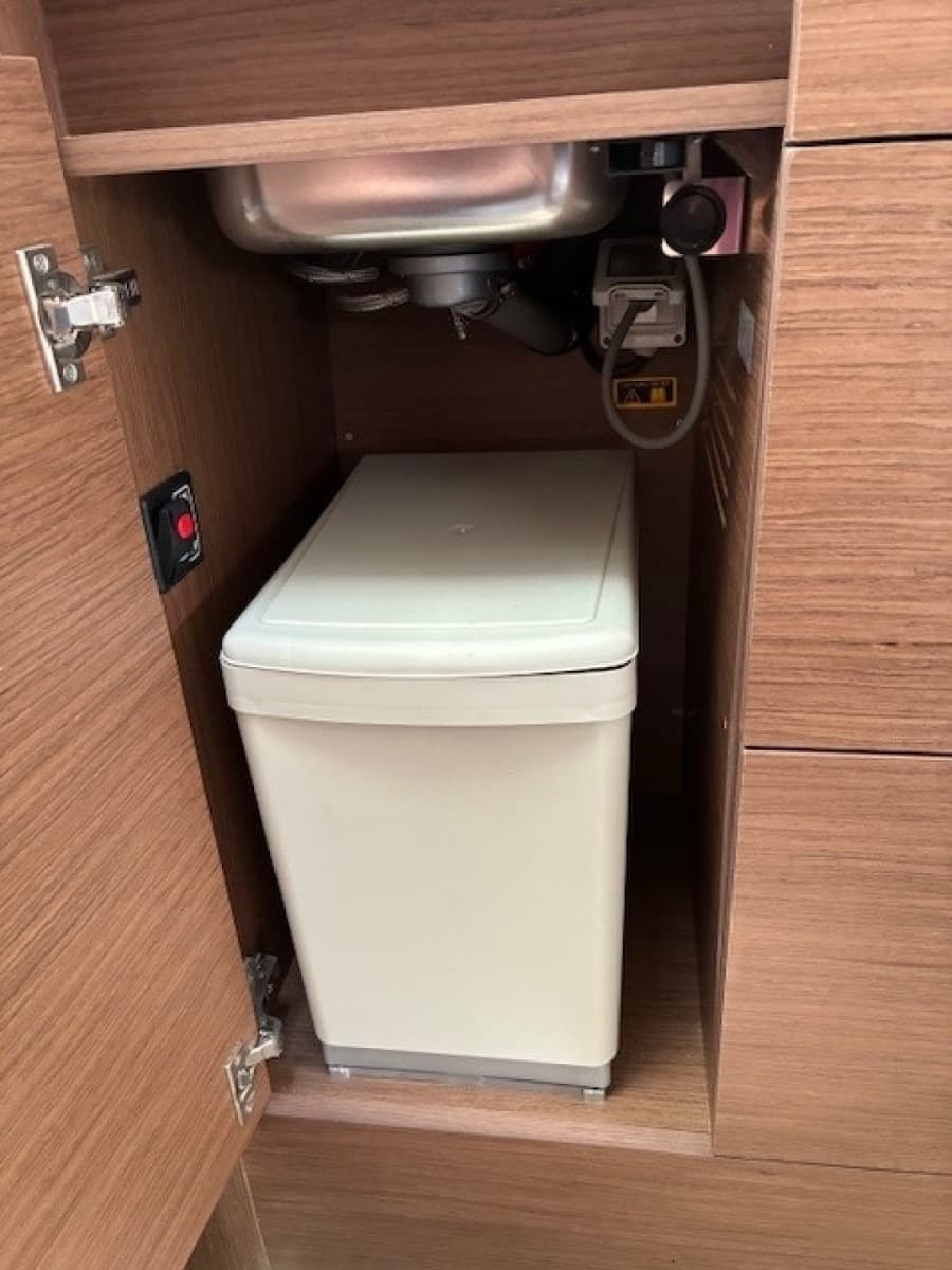 2022 Jeanneau Leader 10.5 WA 2