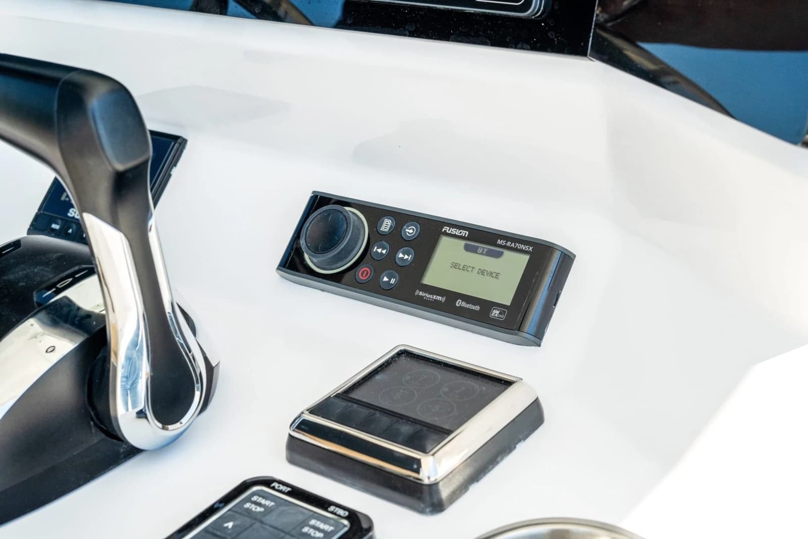 2026 Twin Vee 280 GFX2 CC