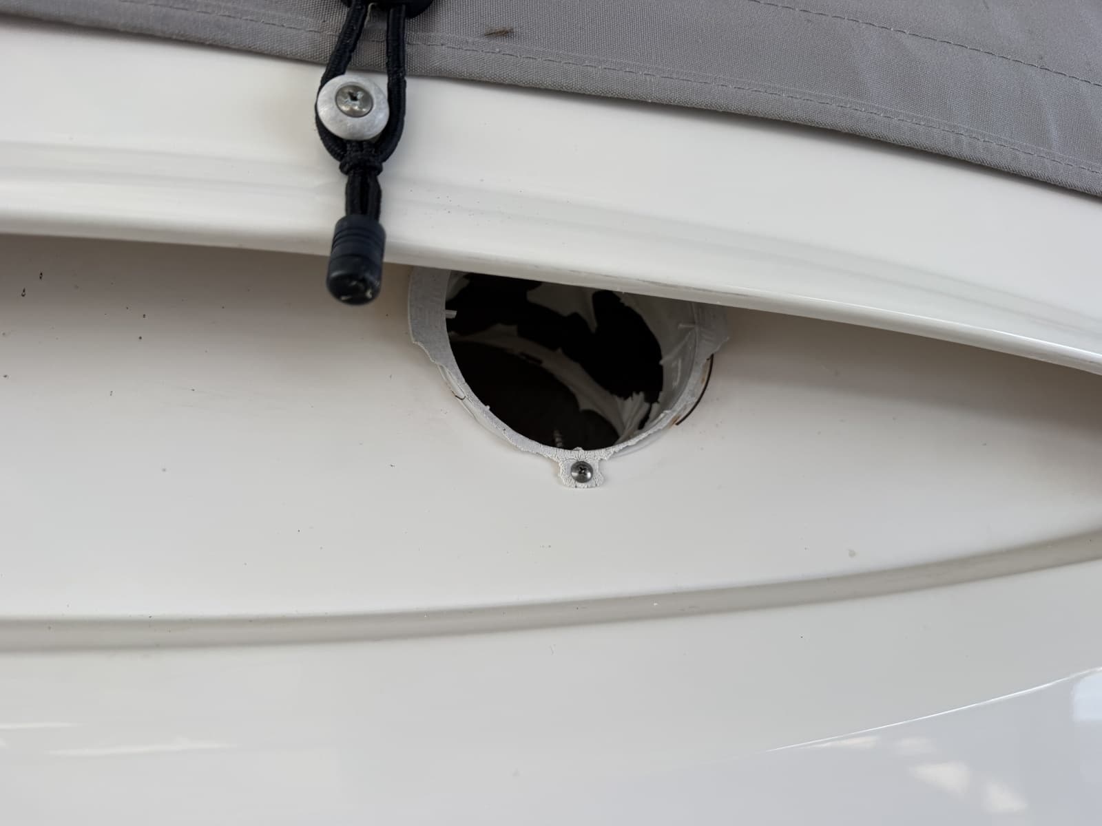 2008 Rinker 280 Express Cruiser