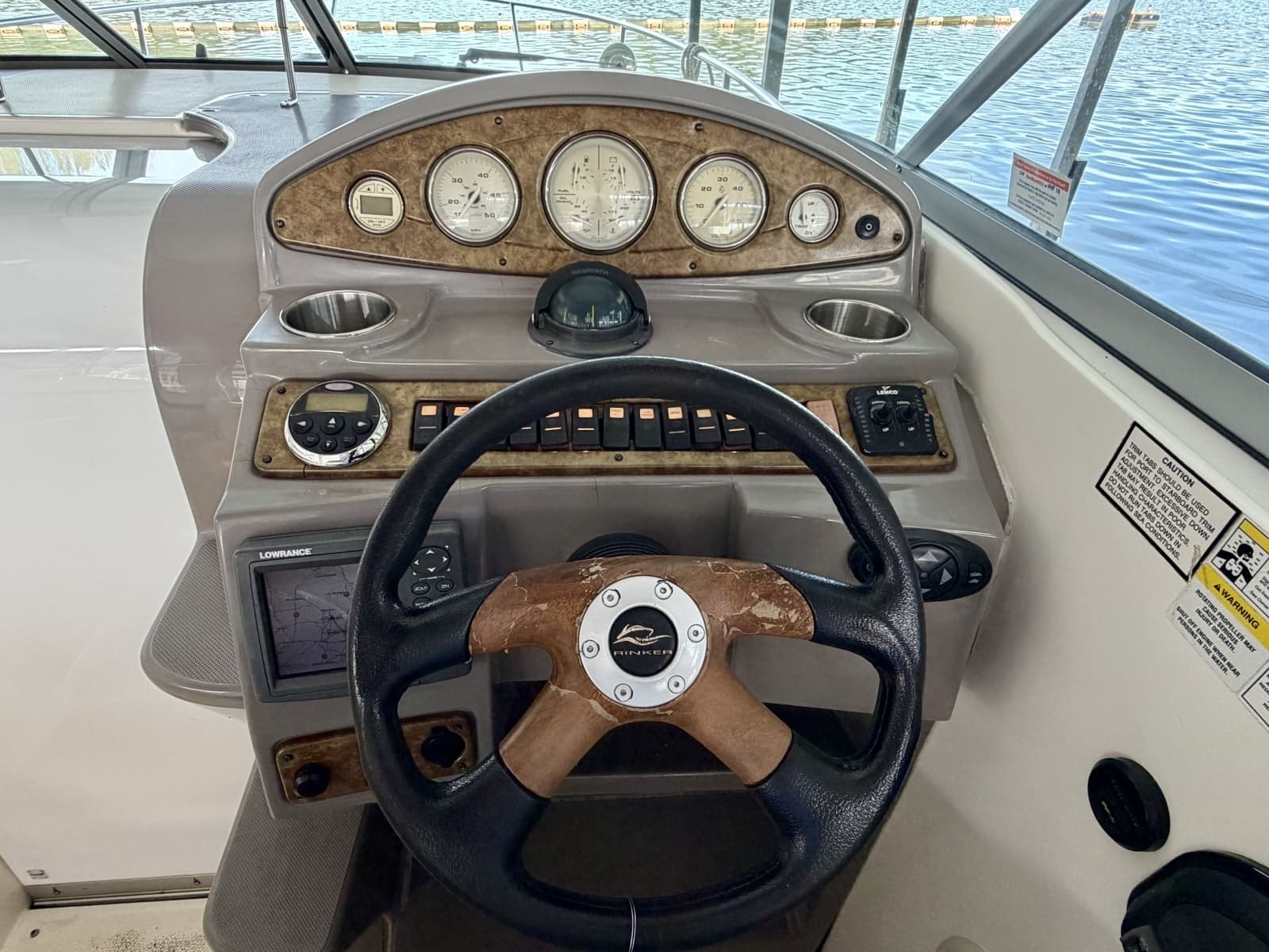 2008 Rinker 280 Express Cruiser