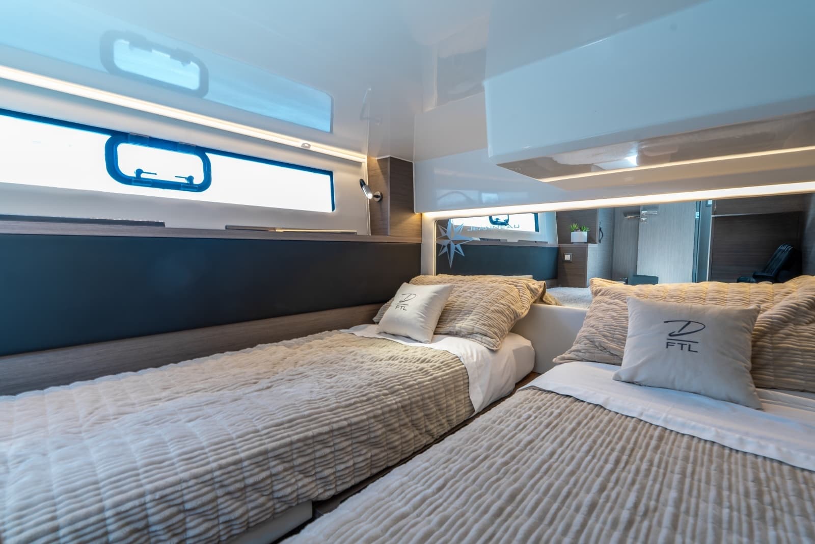 2024 Jeanneau NC 1295 Fly