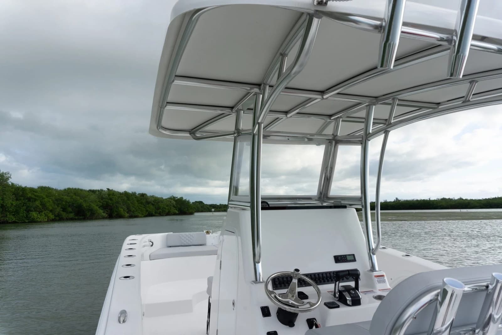 2026 Twin Vee 280 STX CC