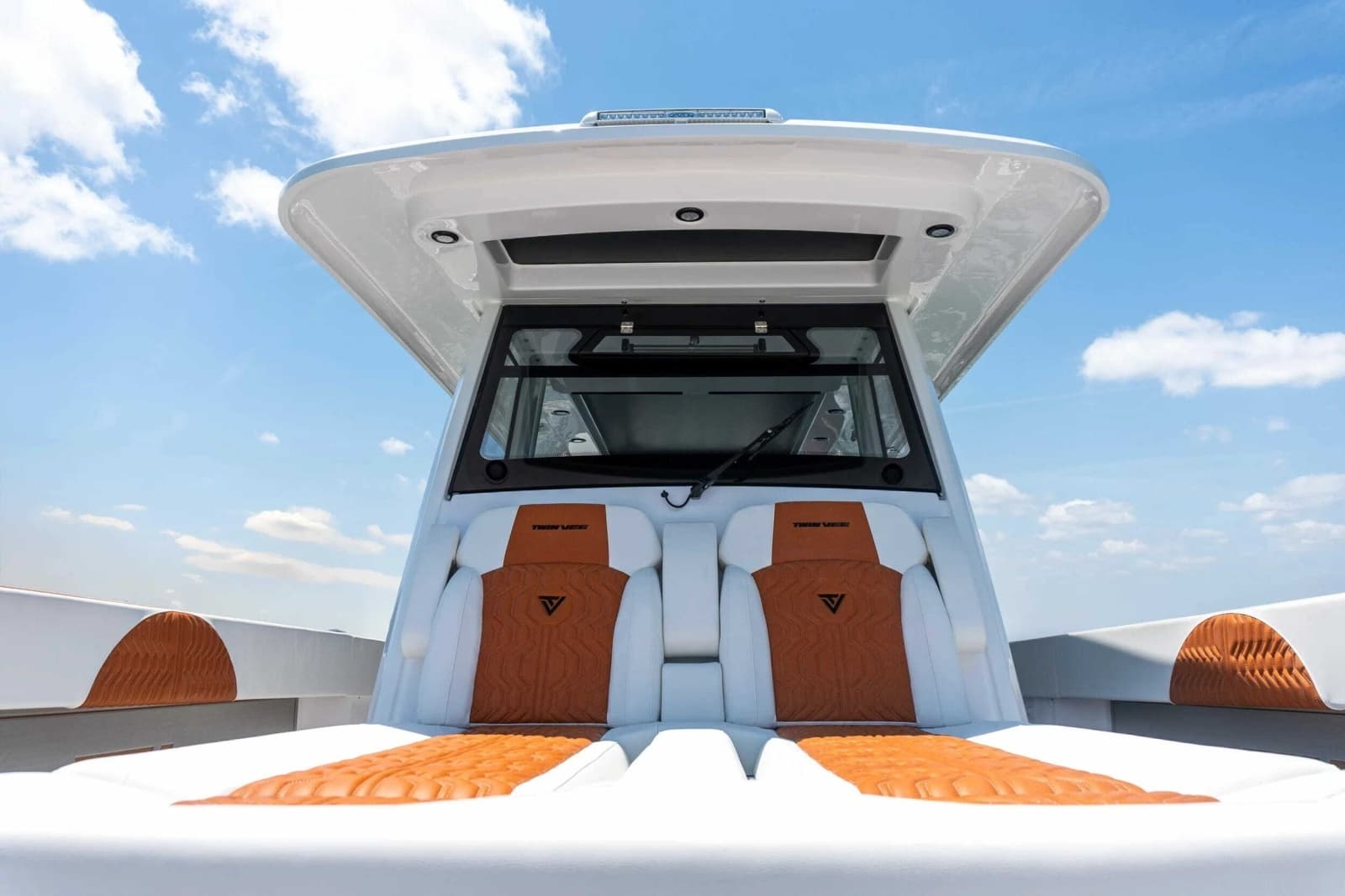 2026 Twin Vee 400 GFX2 CC