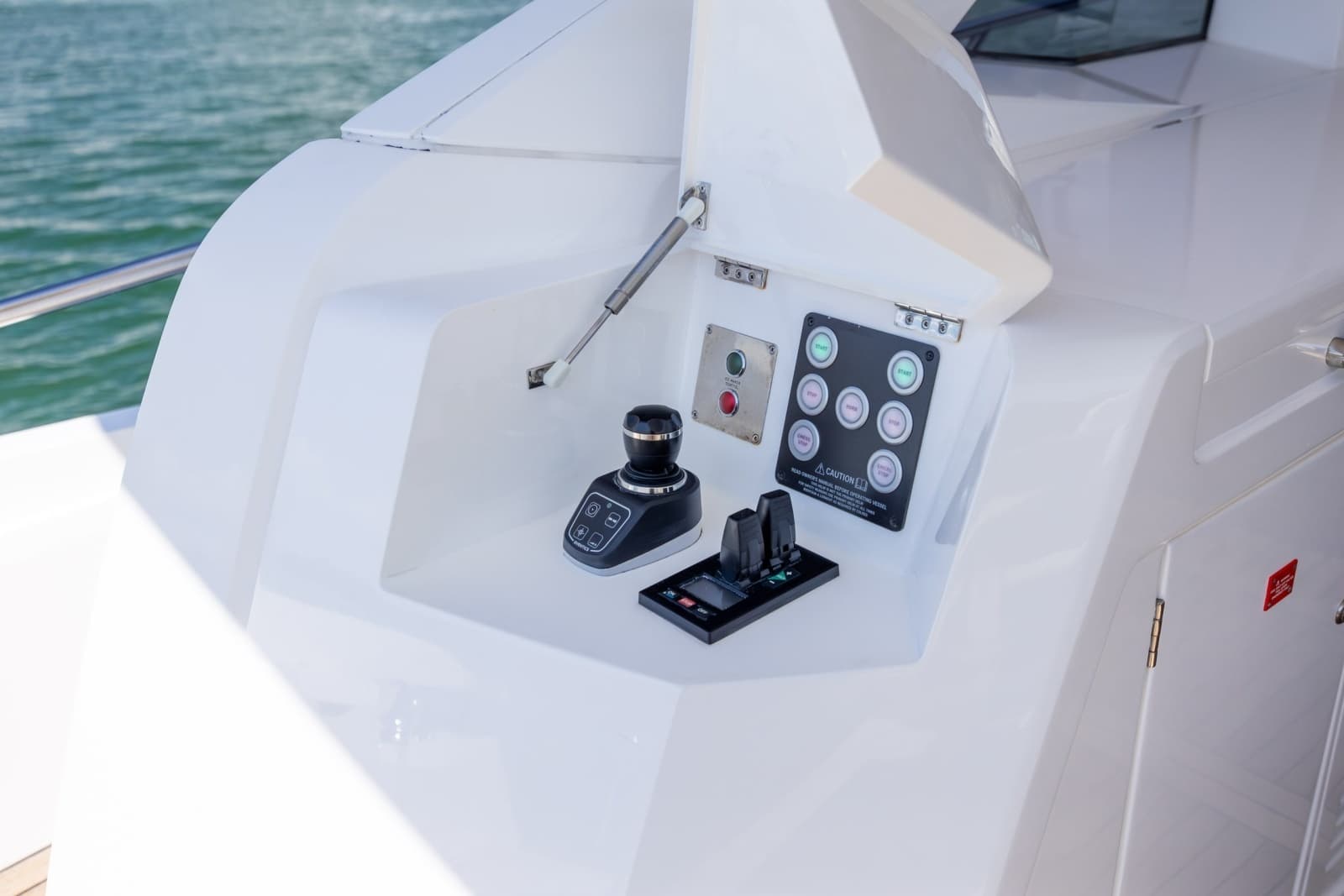 2020 Sunseeker PREDATOR 74 XPS