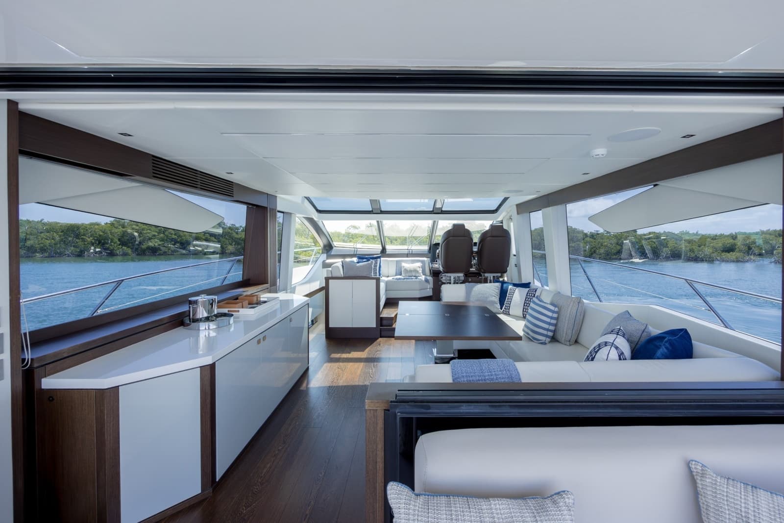 2020 Sunseeker PREDATOR 74 XPS