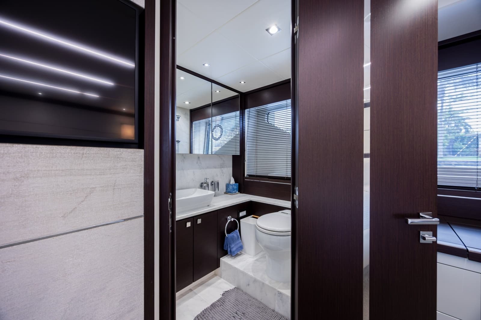 2020 Sunseeker PREDATOR 74 XPS