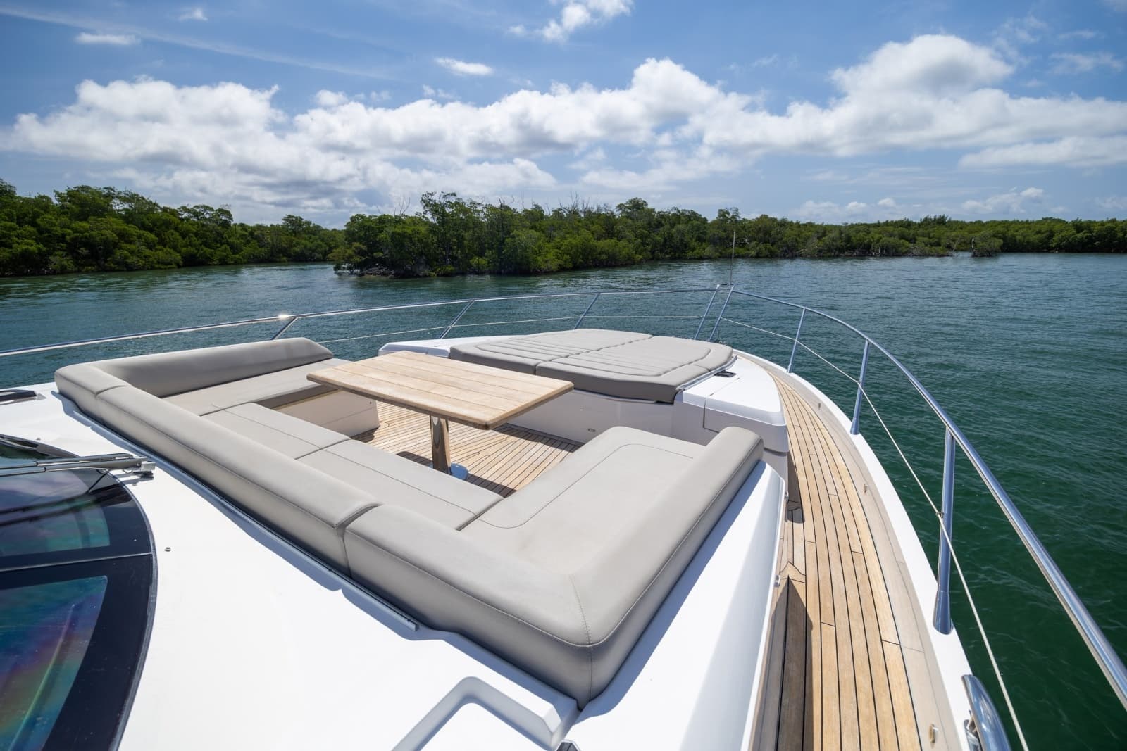 2020 Sunseeker PREDATOR 74 XPS