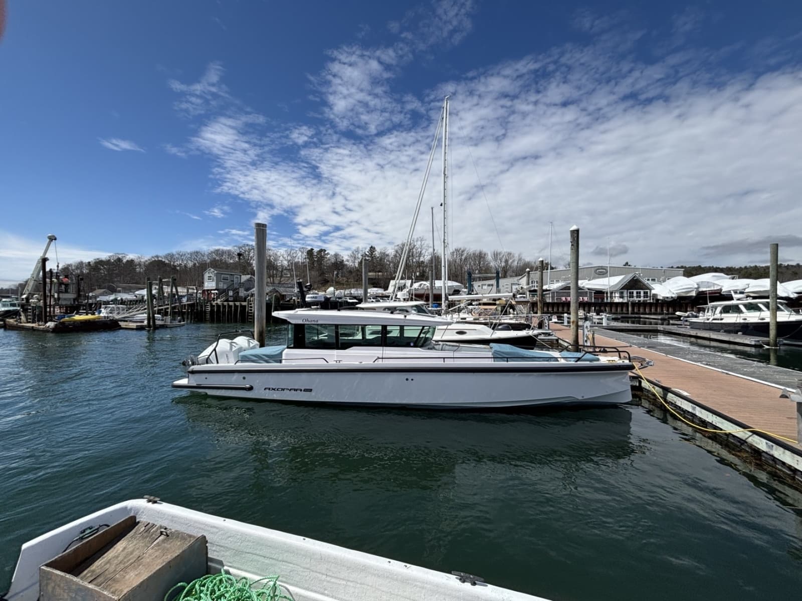 2023 Axopar 37XC Cross Cabin