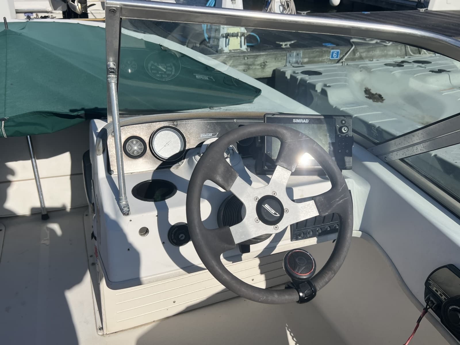 2000 Boston Whaler 18 Ventura Bowrider