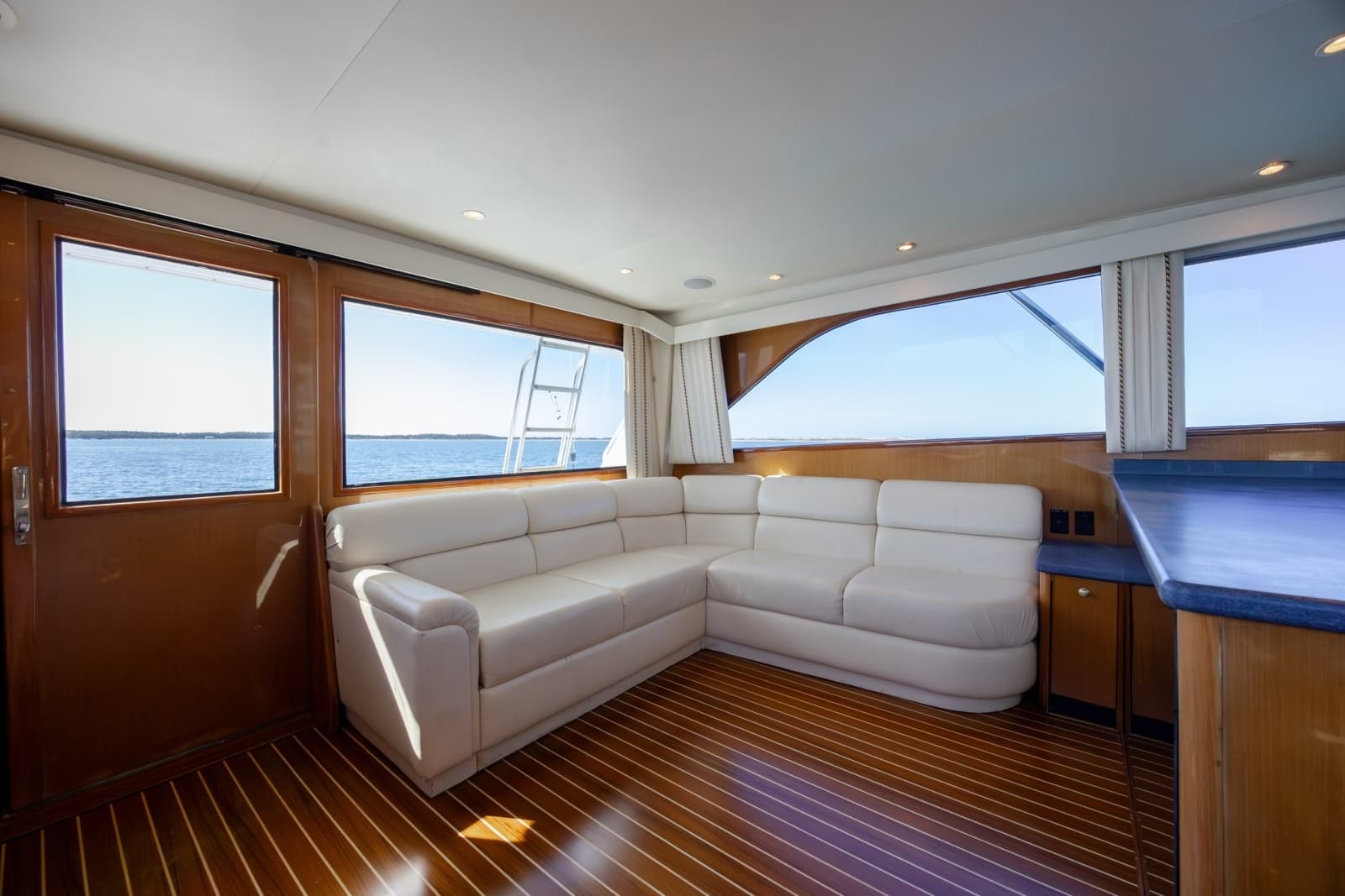 2000 Viking 55 Convertible