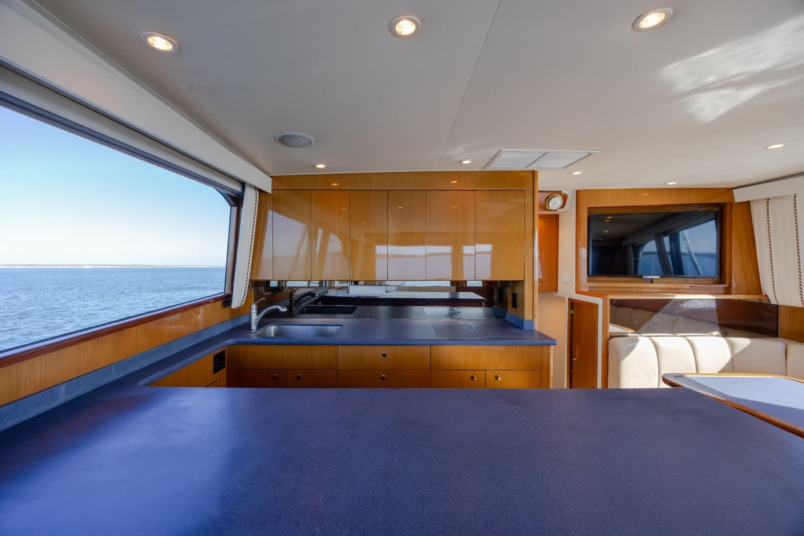 2000 Viking 55 Convertible