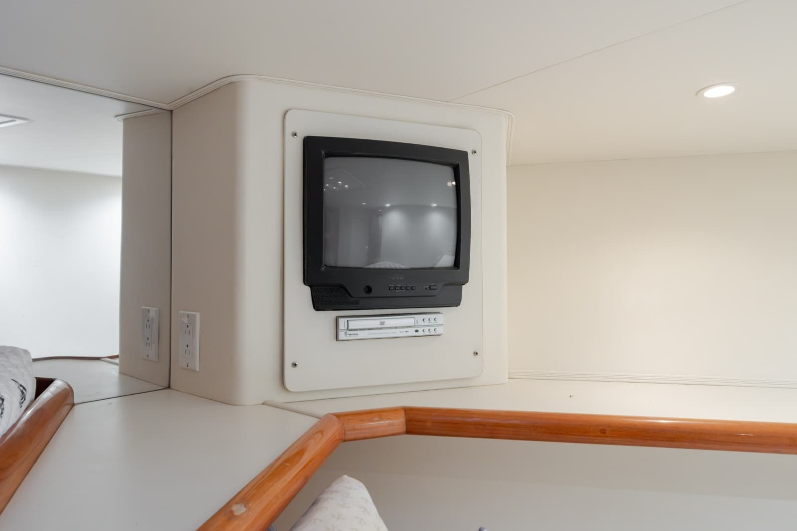 2000 Viking 55 Convertible