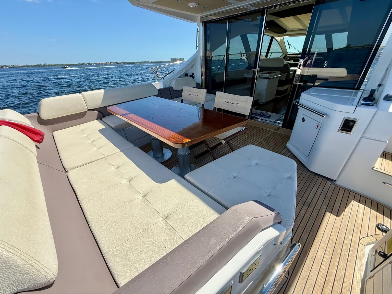 2015 Azimut 55S