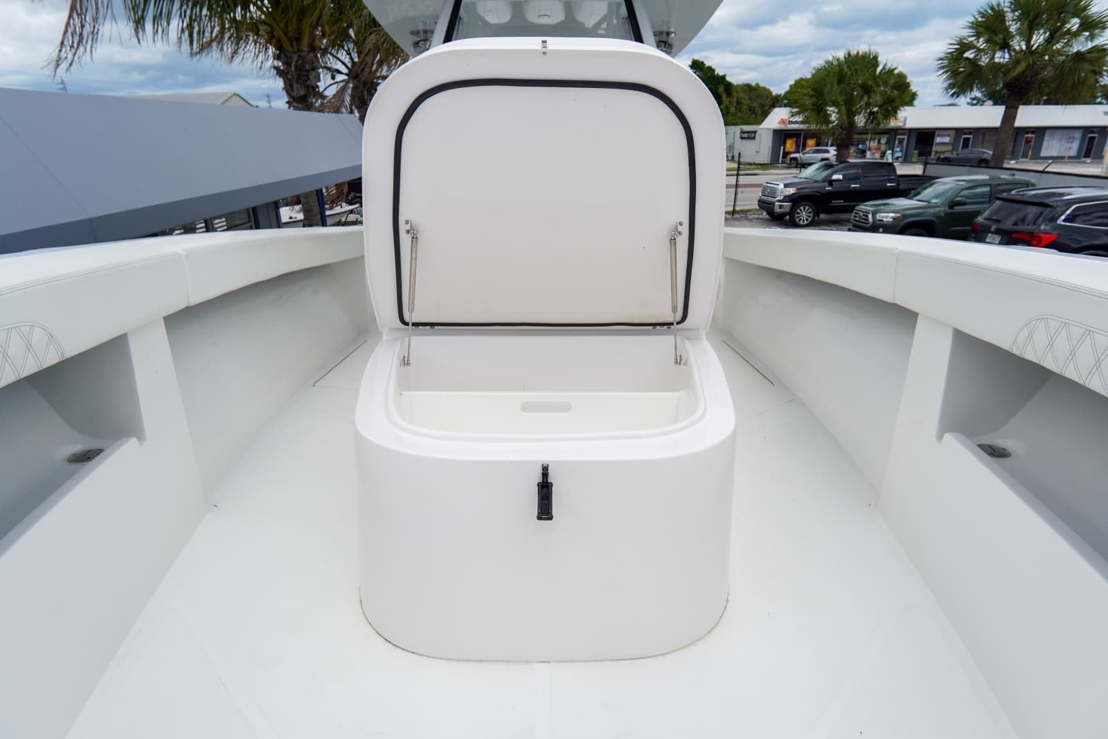 2024 Front Runner CC