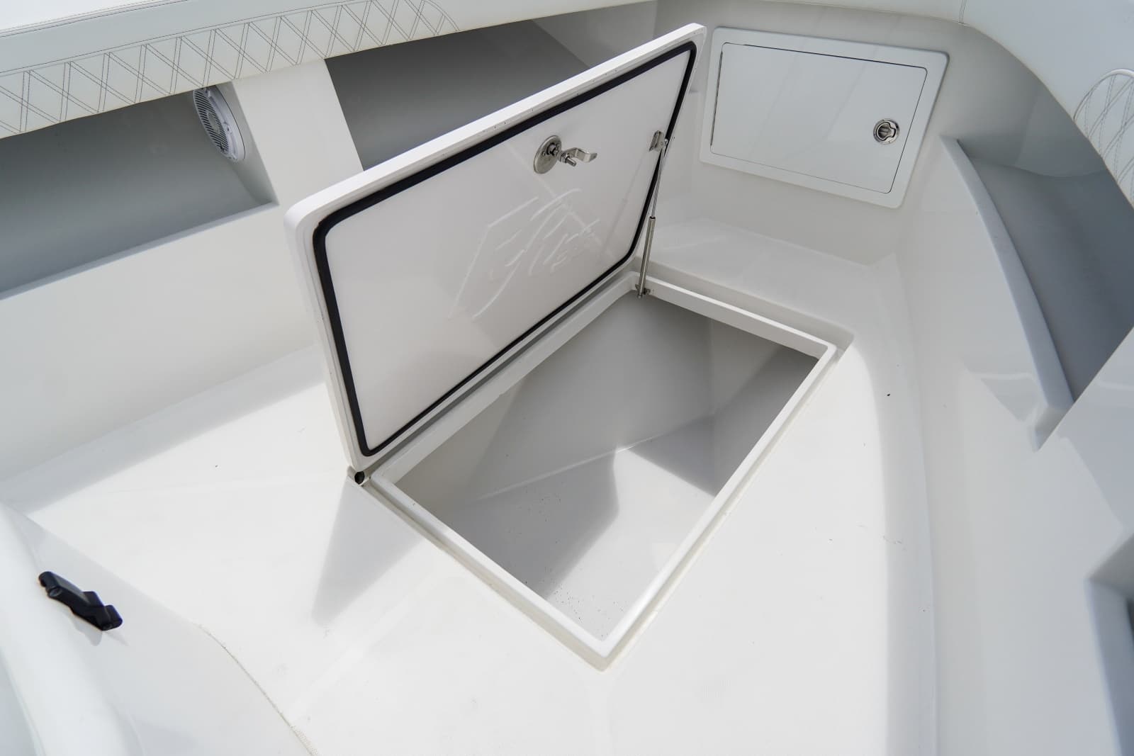 2024 Front Runner CC