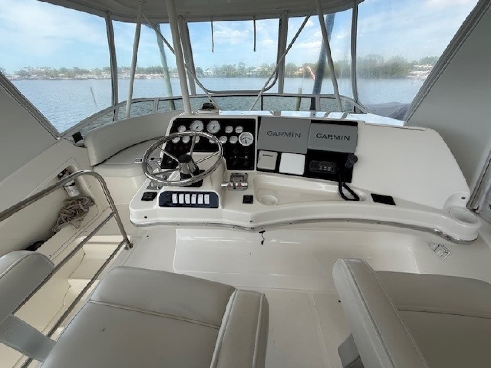 2001 Silverton 42 Convertible