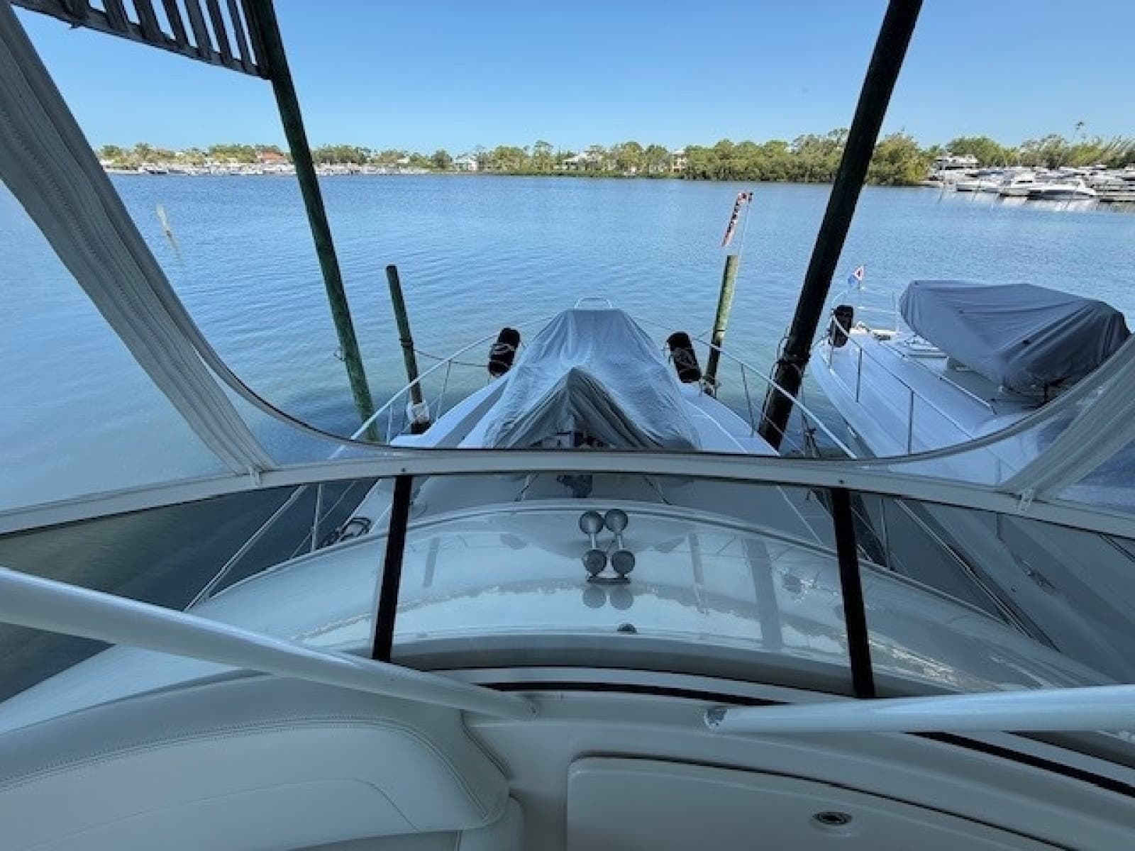 2001 Silverton 42 Convertible