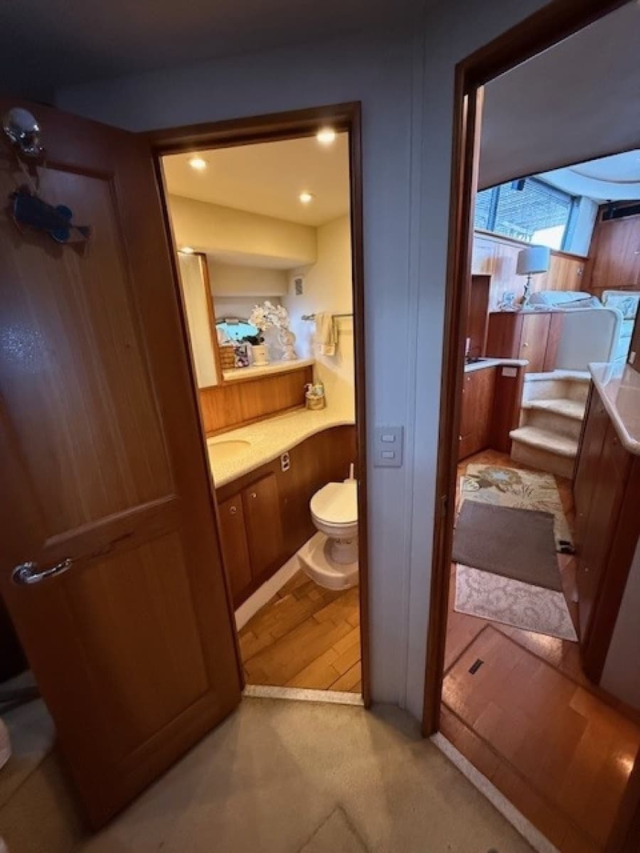 2001 Silverton 42 Convertible