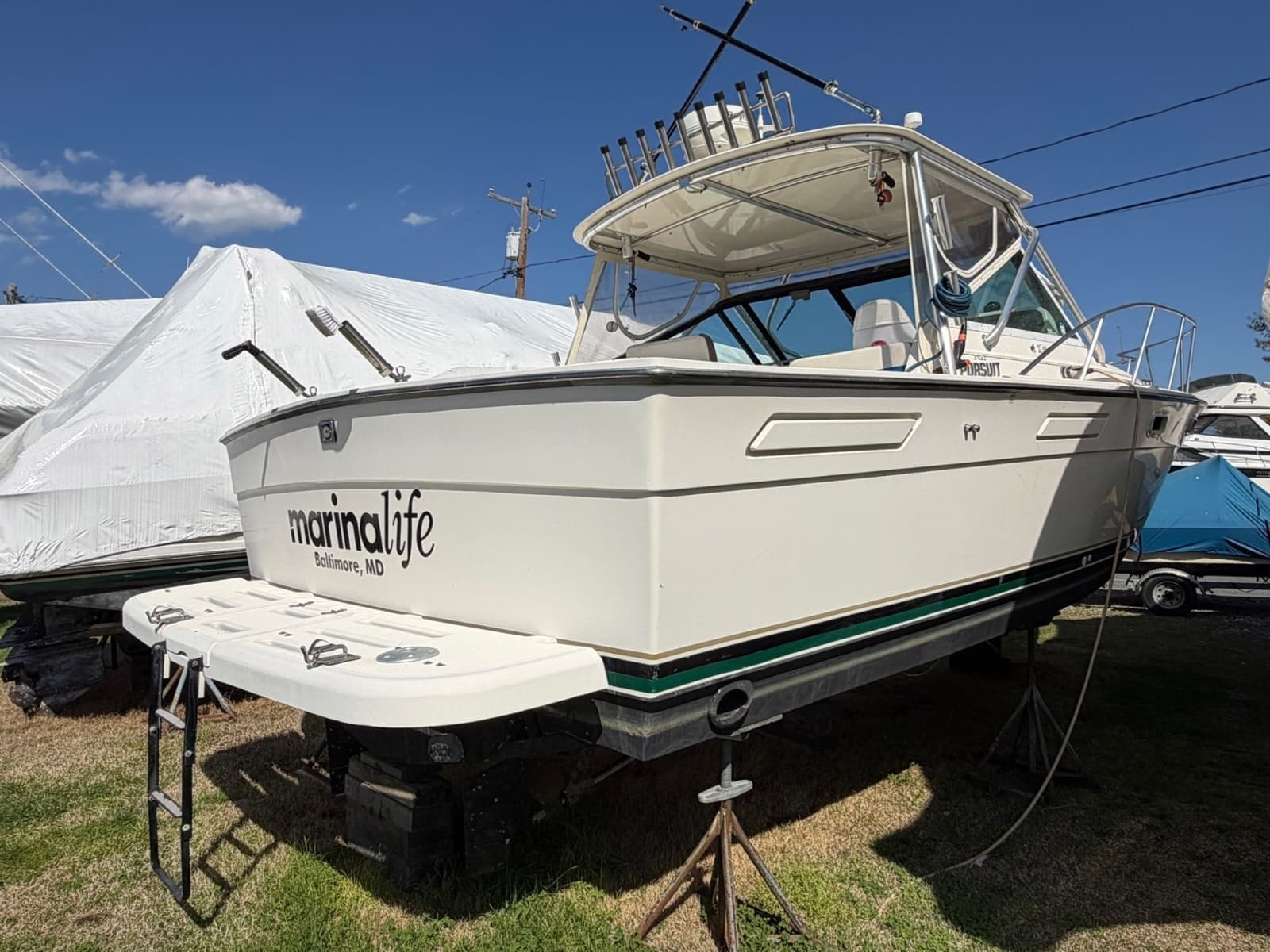 1997 Pursuit 3100 Express
