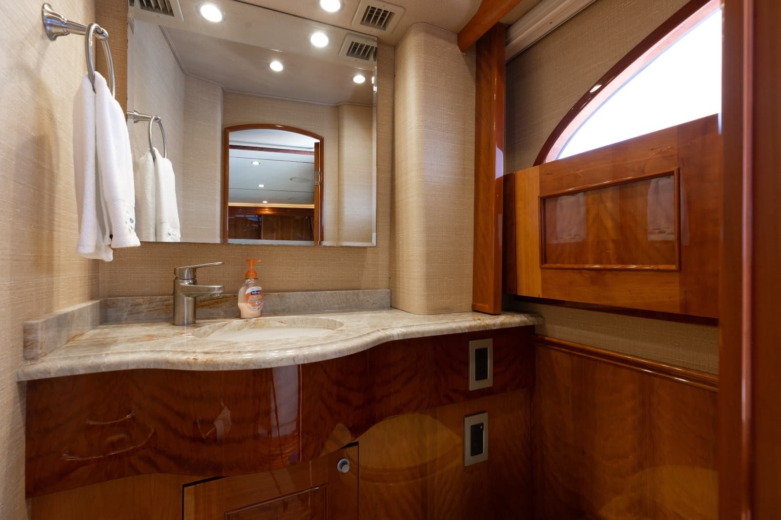 2016 Viking Skybridge