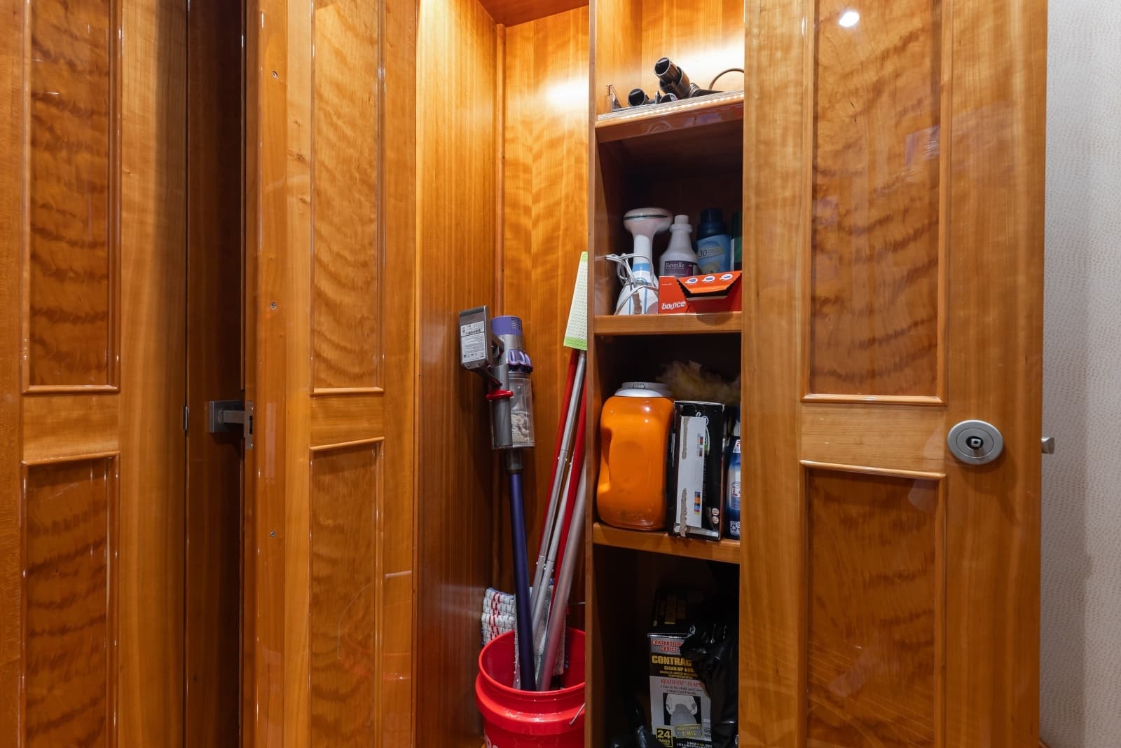 2016 Viking Skybridge