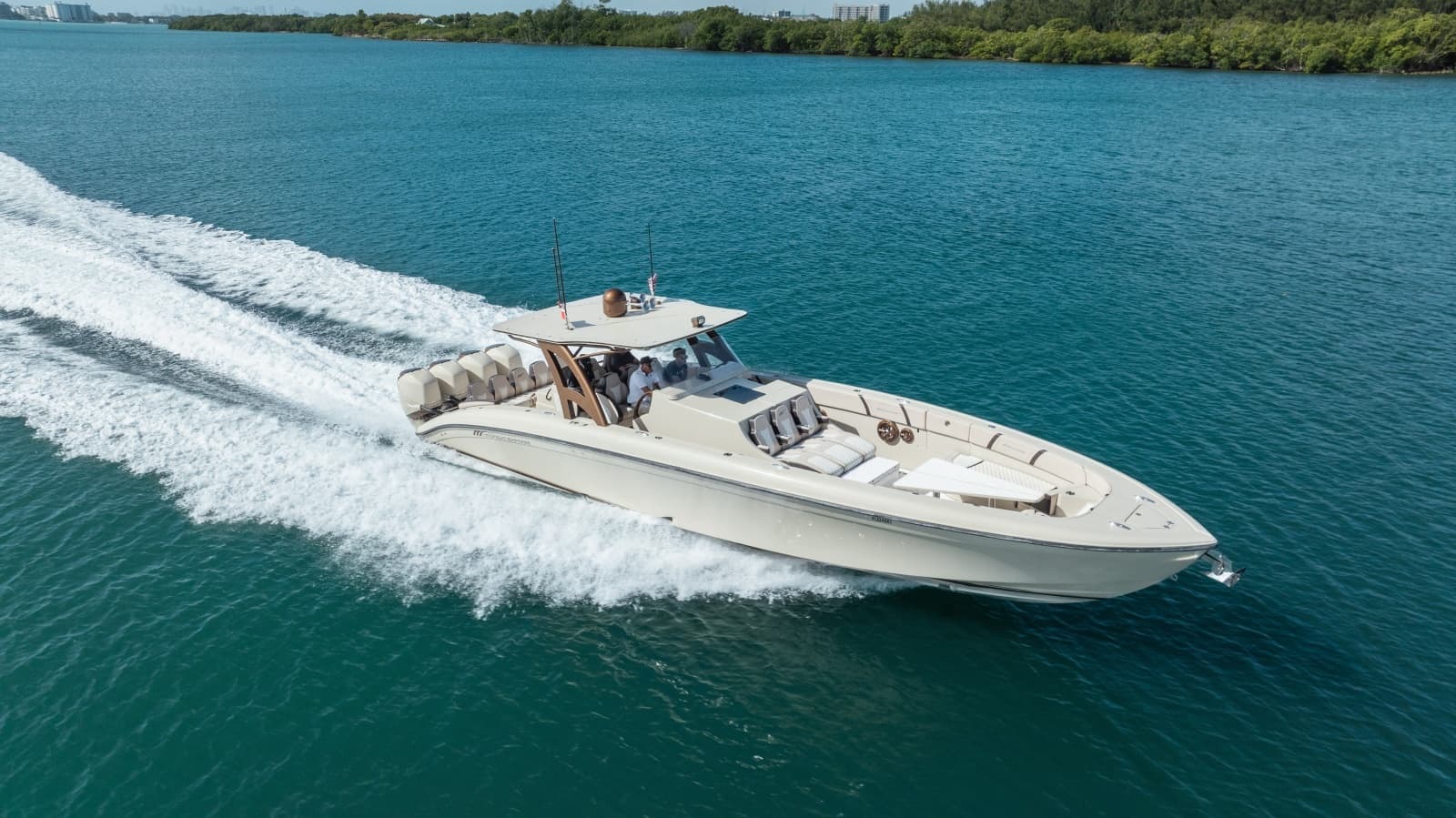 2019 Midnight Express 