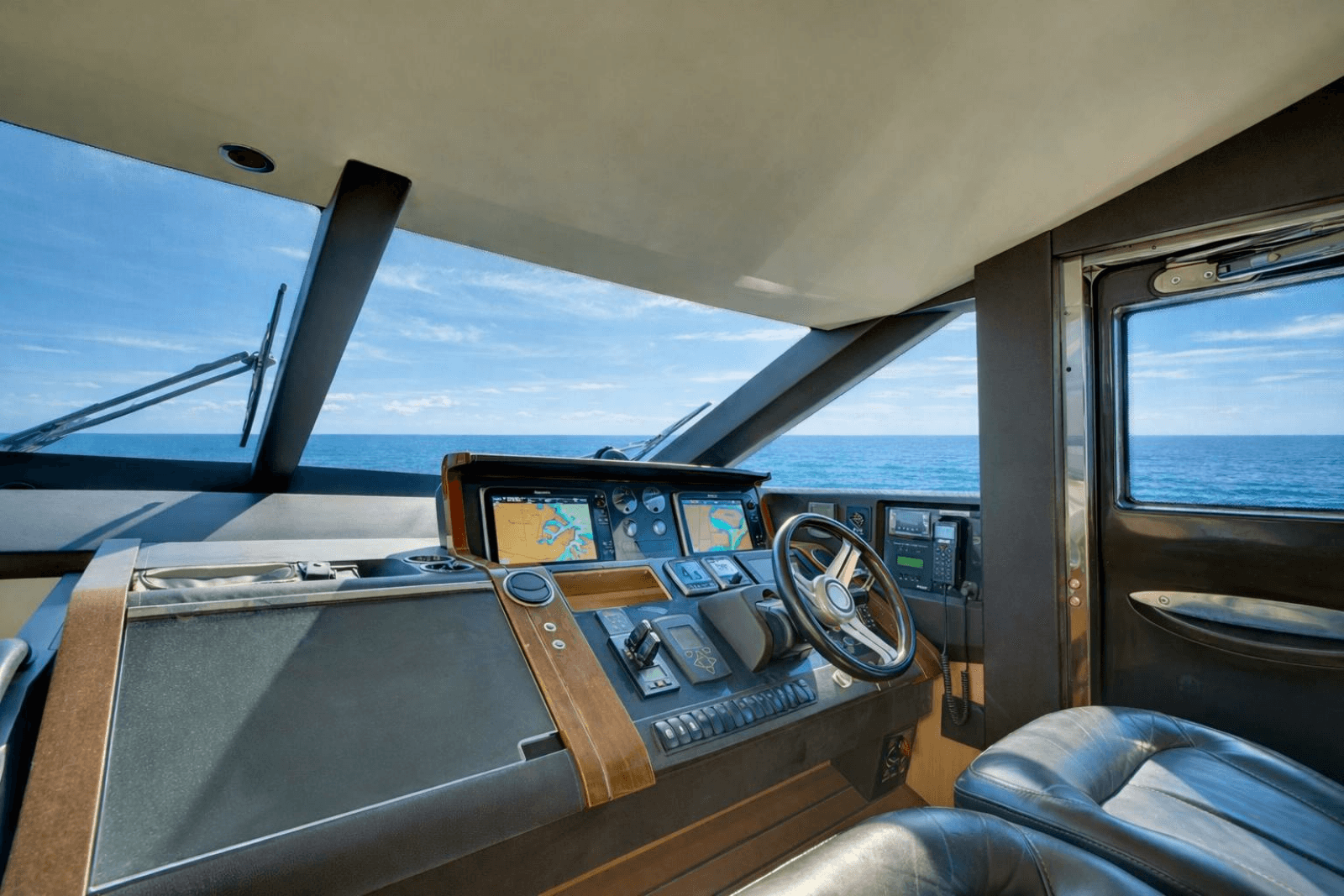 2014 Princess Yachts 