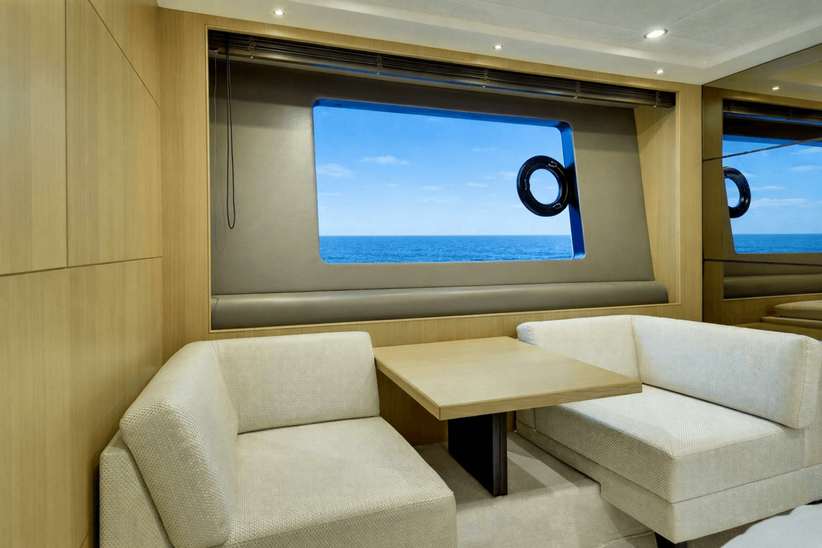 2014 Princess Yachts 