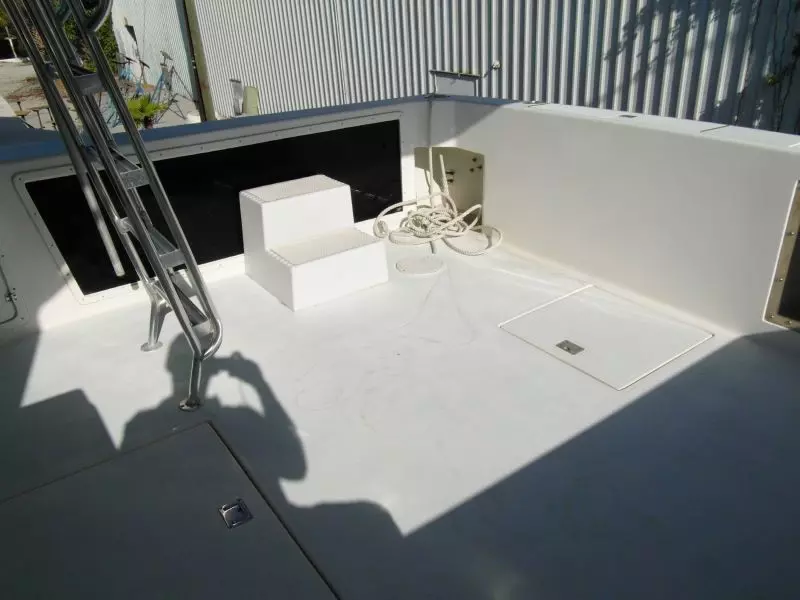 1995 Sportfish Cockpit Starboard