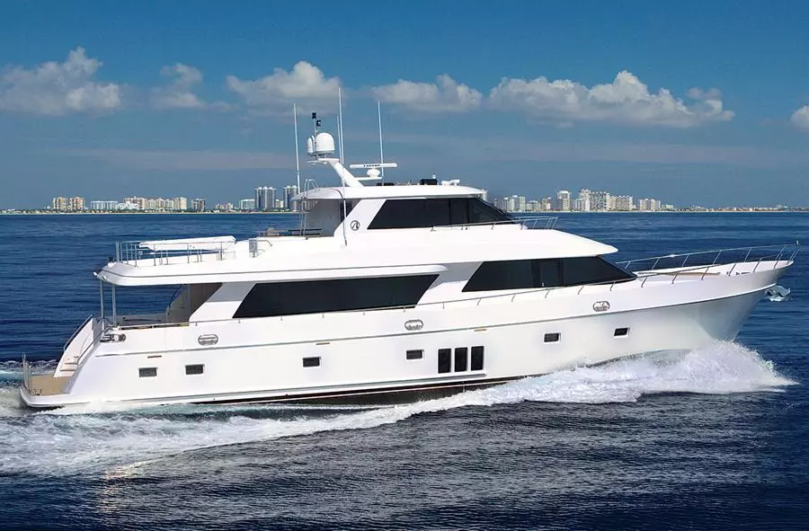 90 Ocean Alexander Skylounge