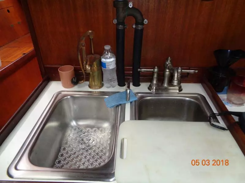 1980 Corbin 39 Aft Cockpit Cutter