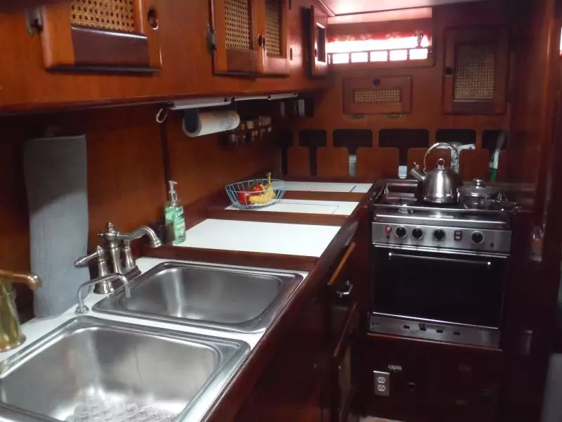 1980 Corbin 39 Aft Cockpit Cutter