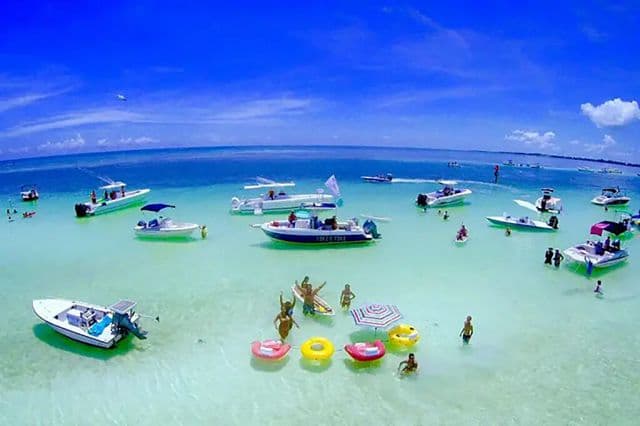 10 tips to beat the heat: boating in Florida's hot summer months