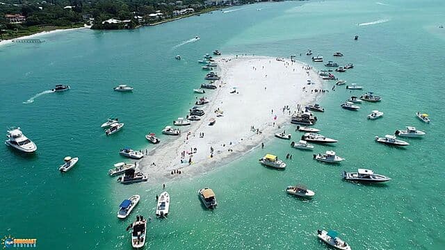 7 hidden Tampa Bay sandbars perfect for fall anchoring